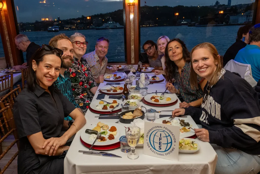 ifes cruise dinner istanbul event photography