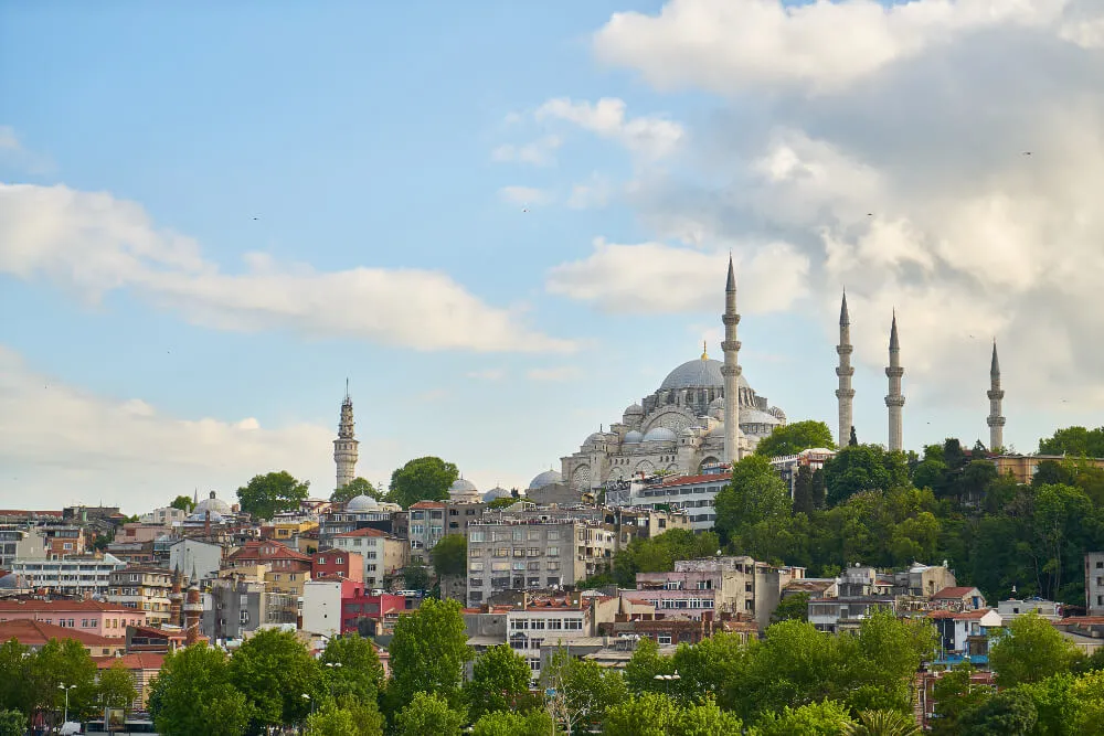 Sultanahmet Tour Route: A Must-See Istanbul Travel Guide - Blue Mosque