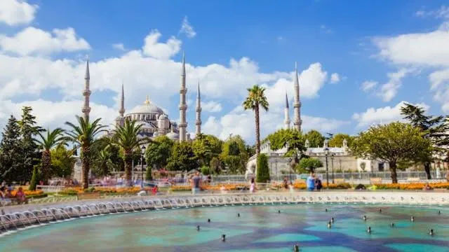 Sultanahmet Tour Route: A Must-See Istanbul Travel Guide - Sultan Ahmet Square