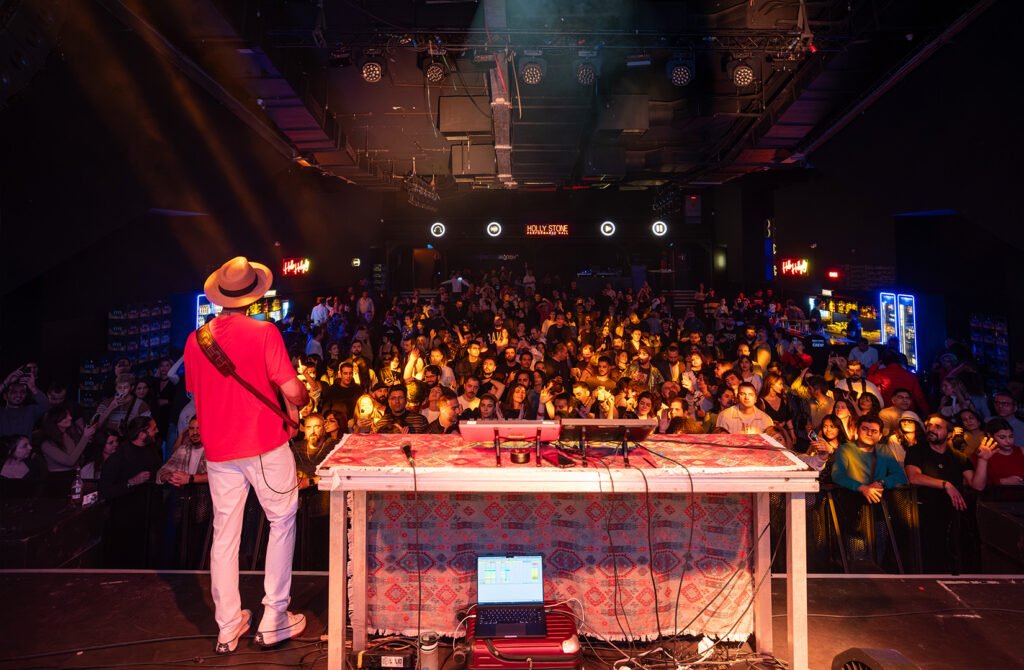 Konserlerde canlı yayın hizmeti