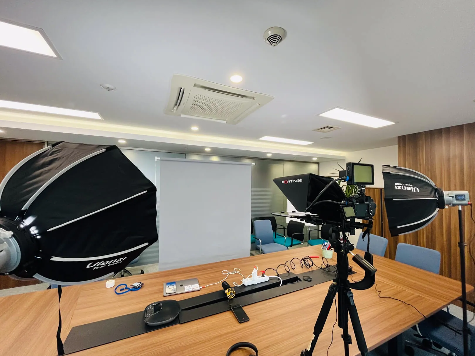 Lighting and camera setup for founder interviews at a Web3 conference